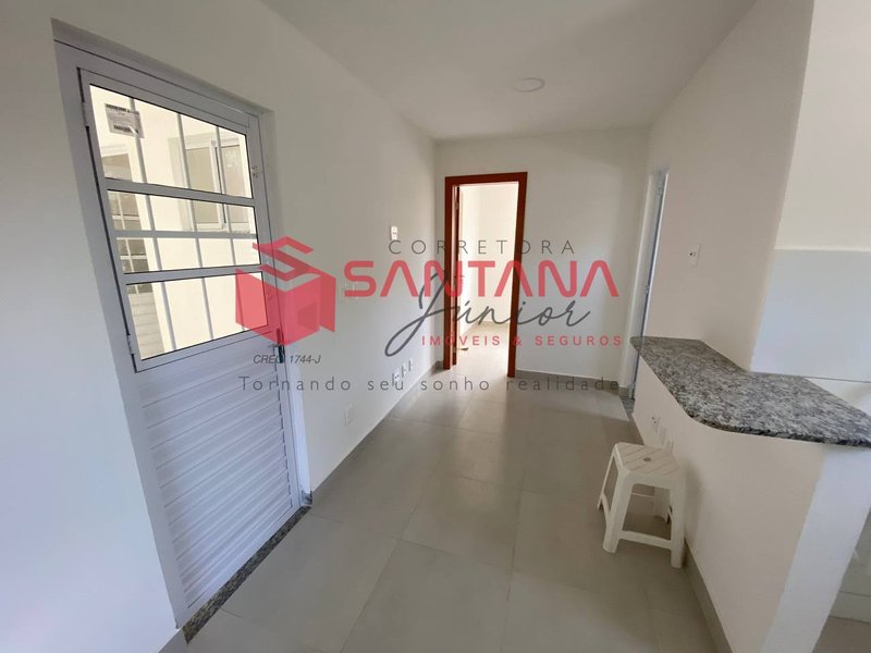 Apartamento 2/4 próximo a Unime Lauro de Freitas Rua Jaílton Ferreira Pereira Lauro de Freitas - 