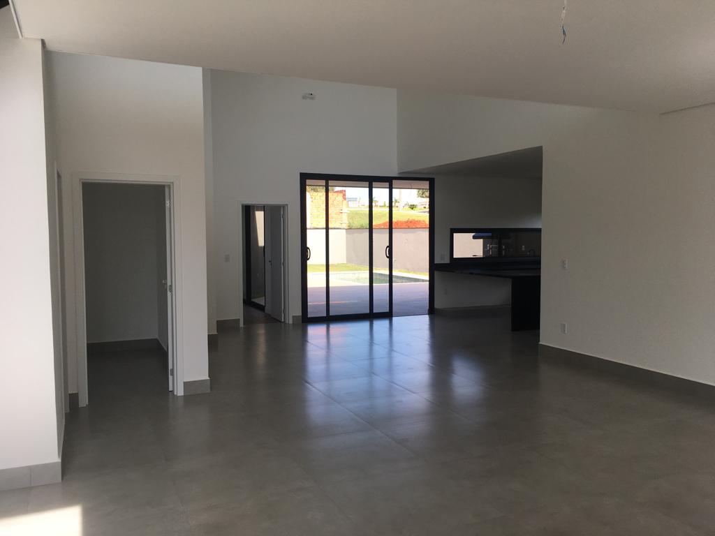 Casa com 3 dormit&oacute;rios &agrave; venda,287 m&sup2;- Condom&iacute;nio  Evidence - Ara&ccedil;oiaba da Serra - SP Rodovia Raposo Tavares  Araçoiaba da Serra - 