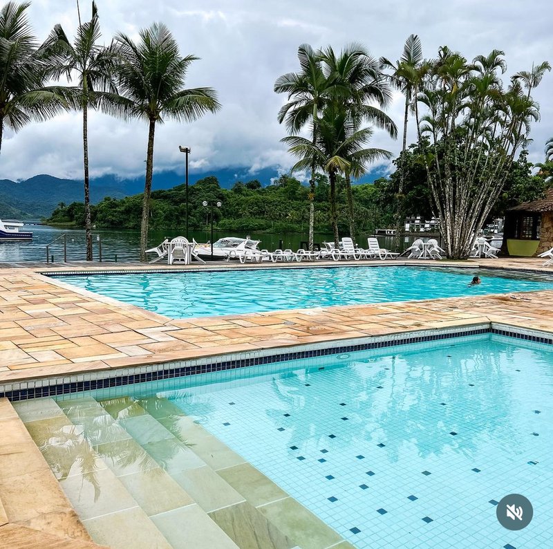 Casa com vaga para lancha em Angra dos Reis - Angra dos Reis - 
