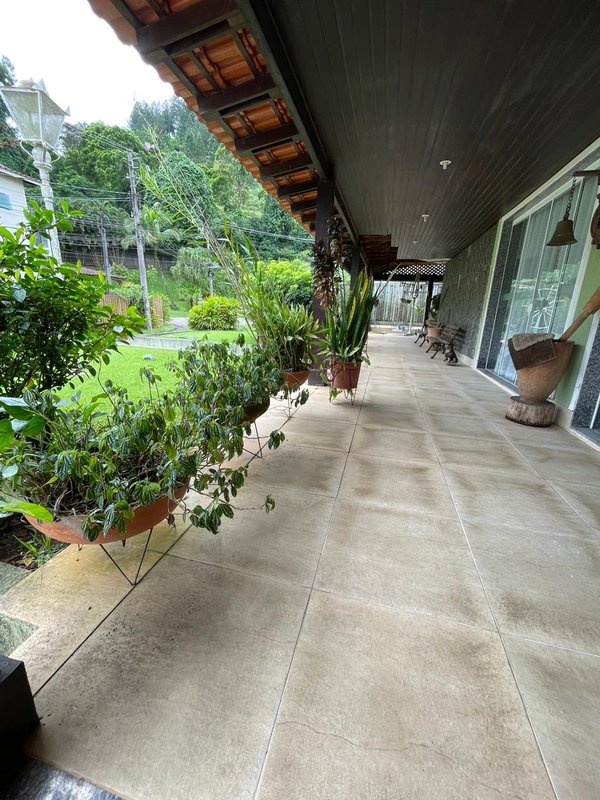 Casa com vaga para lancha em Angra dos Reis - Angra dos Reis - 