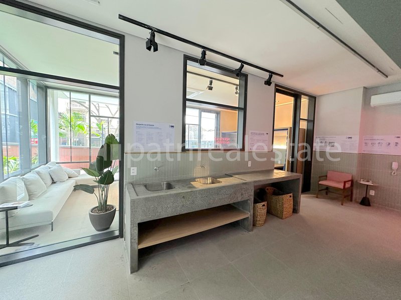 Studio 25 m² completamente mobiliado + A/C com Varanda e 1 WC. Republica - Centro – SP Praça da República São Paulo - 