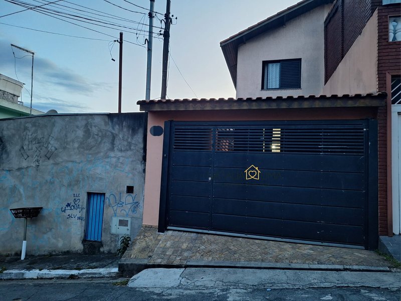 Maravilhoso sobrado com Edícula nos Fundos , com 3 dormitórios e 2 vagas por $495.000 Rua Antônio Bibiena São Paulo - 