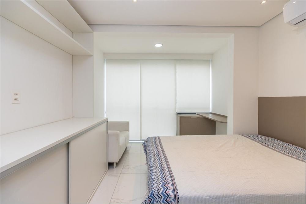 Apartamento à venda com 1 quarto, 24m² - Foto 1