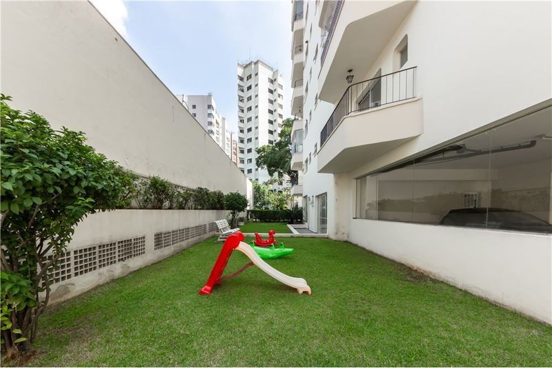 Apartamento em Moema com 2 dormitórios 72m² dos Anapurus São Paulo - 