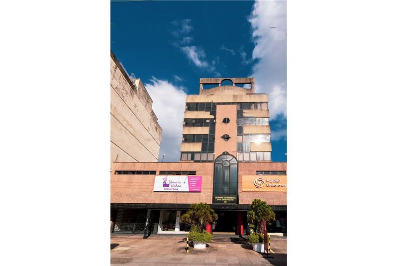 Sala comercial no bairro Moinhos De Vento Cristóvão Colombo Porto Alegre - 