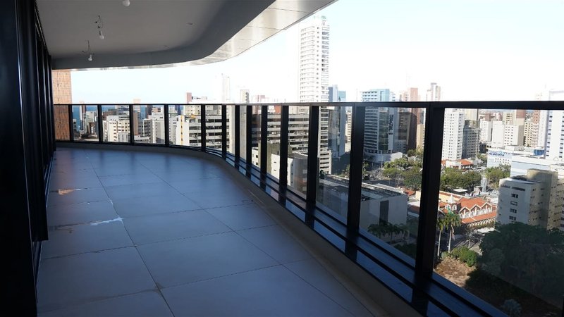 Apartamento de Luxo no Meireles - Oportunidade Imperdível! 311m 4 suites 5 vagas de garage Rua Osvaldo Cruz Fortaleza - 