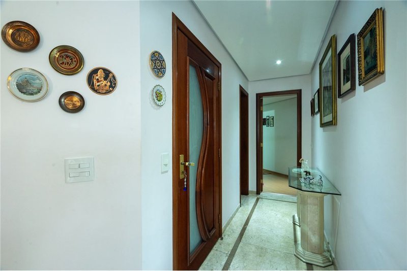 Apartamento em Perdizes com 4 dormitórios 186m² Ministro de Godói São Paulo - 