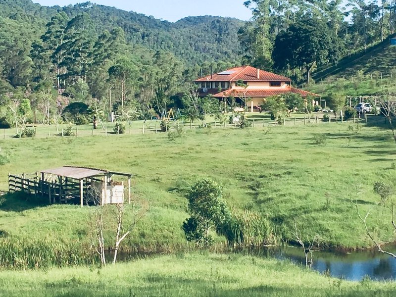 Sítio com 6.5 Hectares em Natividade da Serra, São Paulo - NATIVIDADE DA SERRA - 