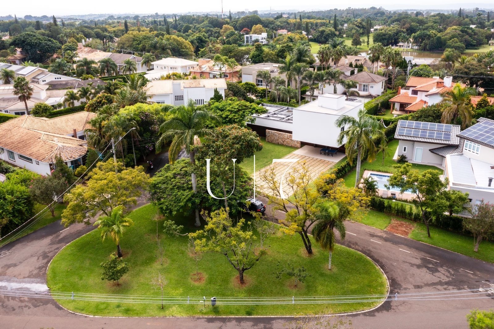 Casa com 4 dormit&oacute;rios &agrave; venda, 447m&sup2; - Condom&iacute;nio Lago Azul Golfe Clube - Ara&ccedil;oiaba- SP Rodovia Raposo Tavares  Araçoiaba da Serra - 