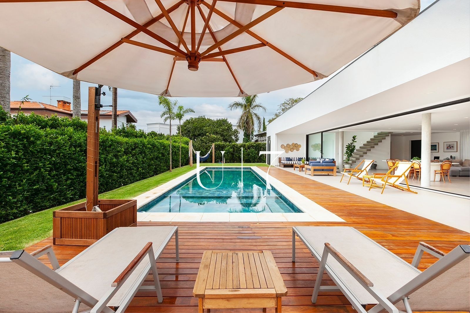 Casa com 4 dormit&oacute;rios &agrave; venda, 447m&sup2; - Condom&iacute;nio Lago Azul Golfe Clube - Ara&ccedil;oiaba- SP Rodovia Raposo Tavares  Araçoiaba da Serra - 