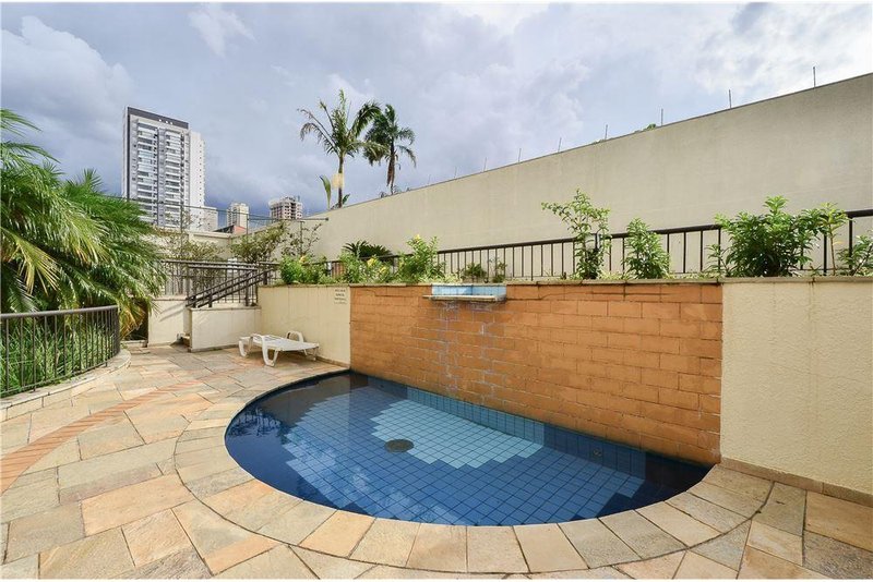 Apartamento de Luxo no Caxingui com 3 dormitórios 147m² Rua Quitanduba São Paulo - 