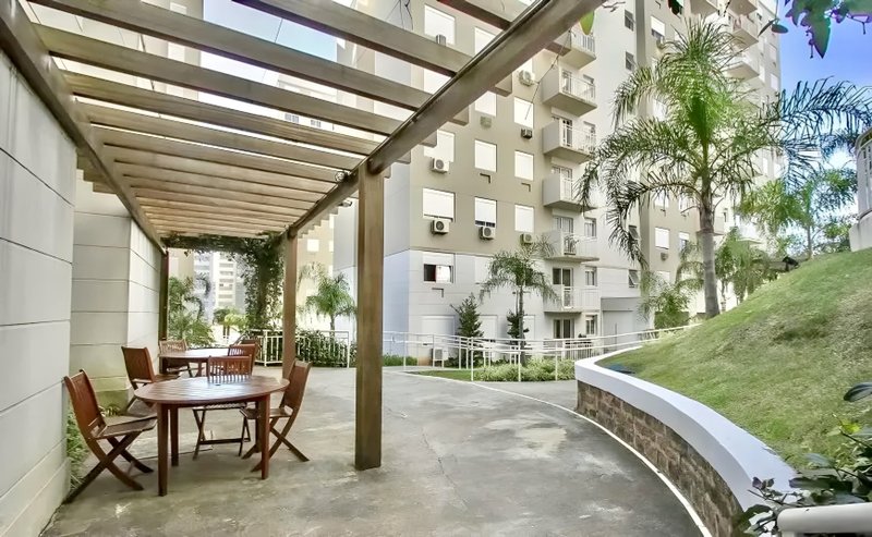 R$ 340.000 - ÓTIMO APARTAMENTO - 56M2 - 2 DORM - 1 VAGA - INFRA COMPLETA Avenida Otto Niemeyer Porto Alegre - 