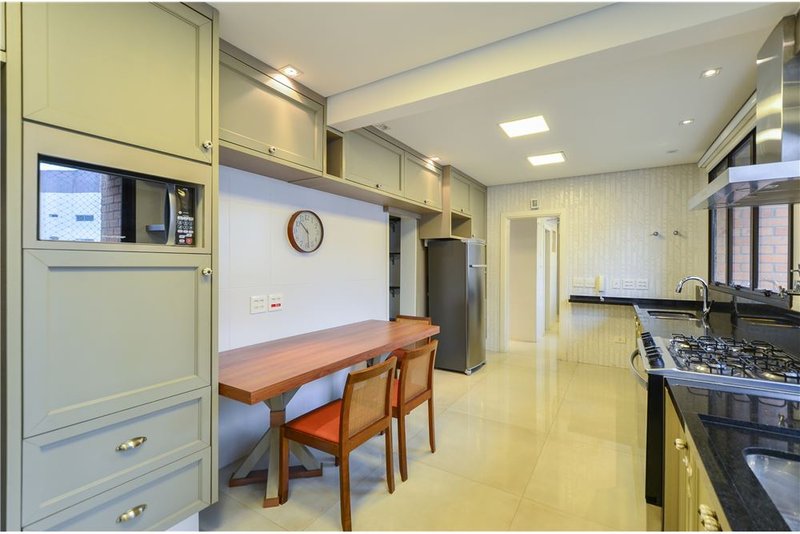 Apartamento com 4 suítes 260m² Bahia São Paulo - 