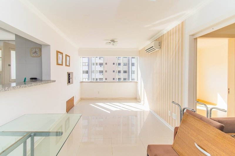 Apartamento Residencial Via Appia Apto DUA4583 1 suíte 82m² Tito Lívio Zambecari Porto Alegre - 