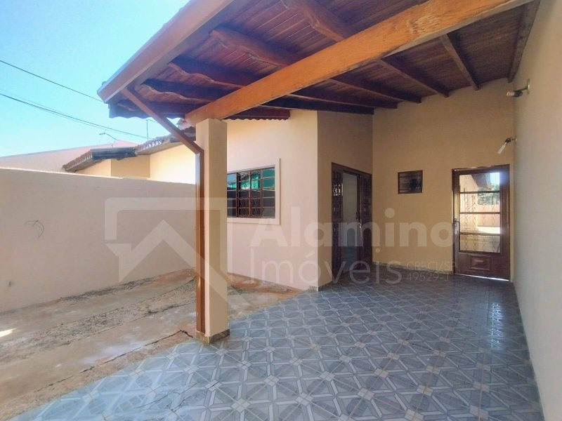 JARDIM OLÍMPICO - RESIDÊNCIA 03 DORM. SENDO 01 SUÍTE  Bauru - 
