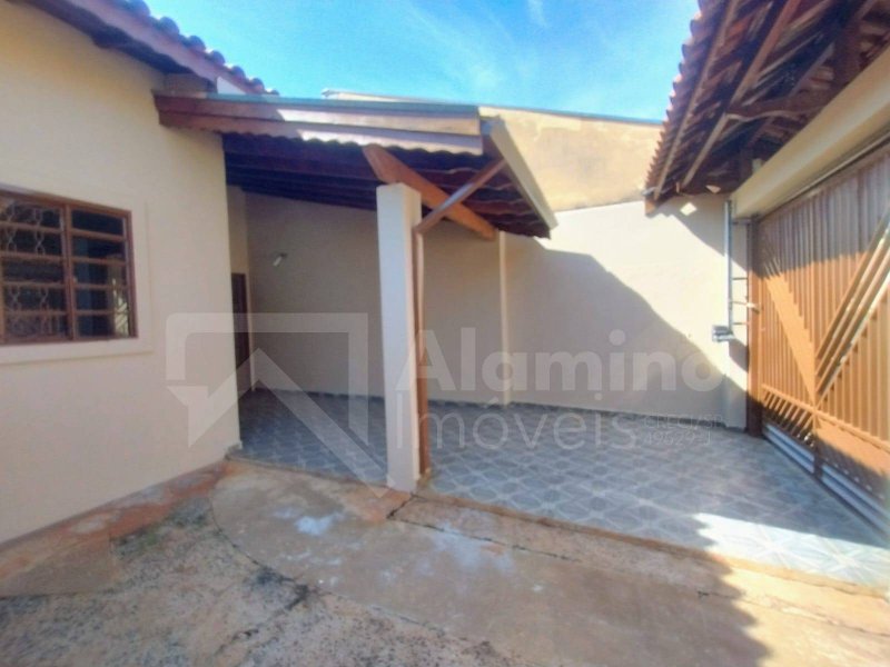 JARDIM OLÍMPICO - RESIDÊNCIA 03 DORM. SENDO 01 SUÍTE  Bauru - 