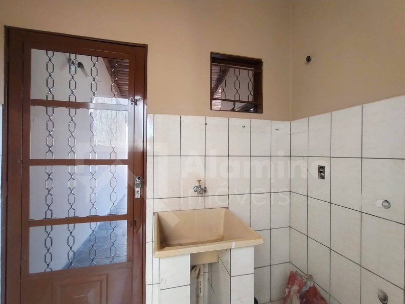JARDIM OLÍMPICO - RESIDÊNCIA 03 DORM. SENDO 01 SUÍTE  Bauru - 