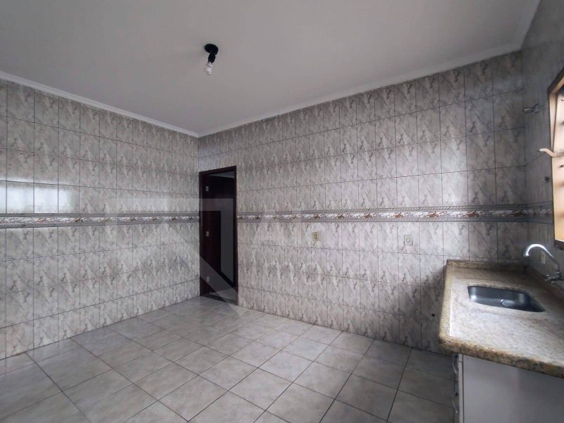 JARDIM OLÍMPICO - RESIDÊNCIA 03 DORM. SENDO 01 SUÍTE  Bauru - 