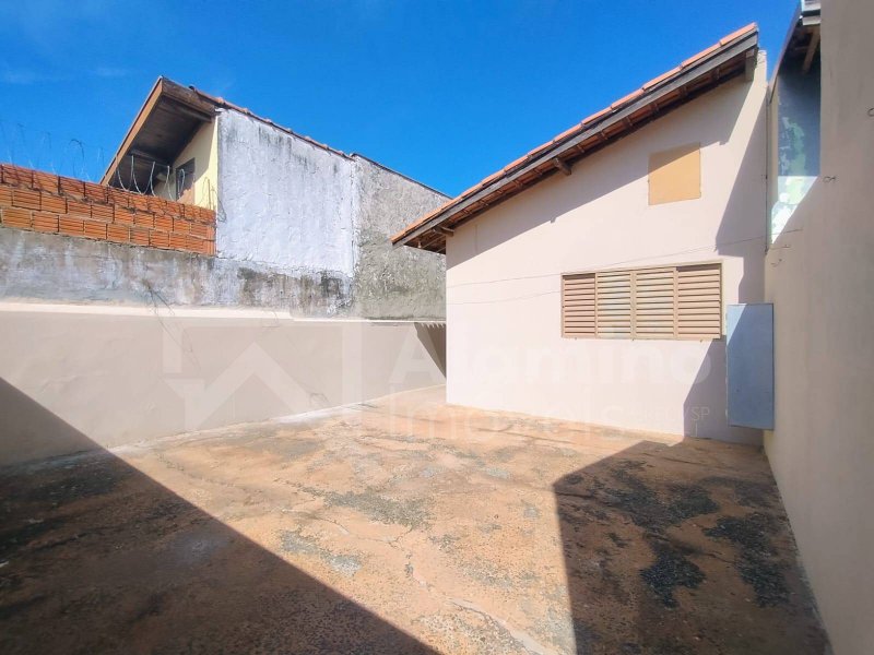 JARDIM OLÍMPICO - RESIDÊNCIA 03 DORM. SENDO 01 SUÍTE  Bauru - 