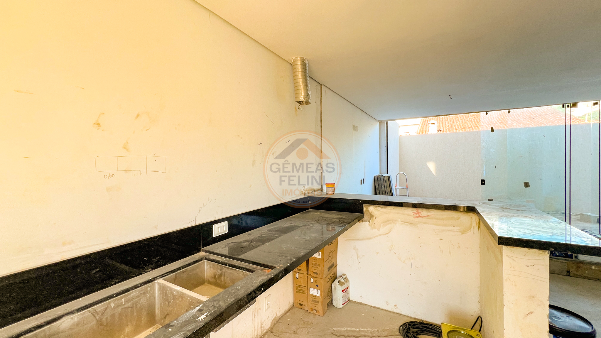 Lan&ccedil;amento na Praia de Juquehy com 4 su&iacute;tes Rua Athayde Izidoro dos Santos São Sebastião - 