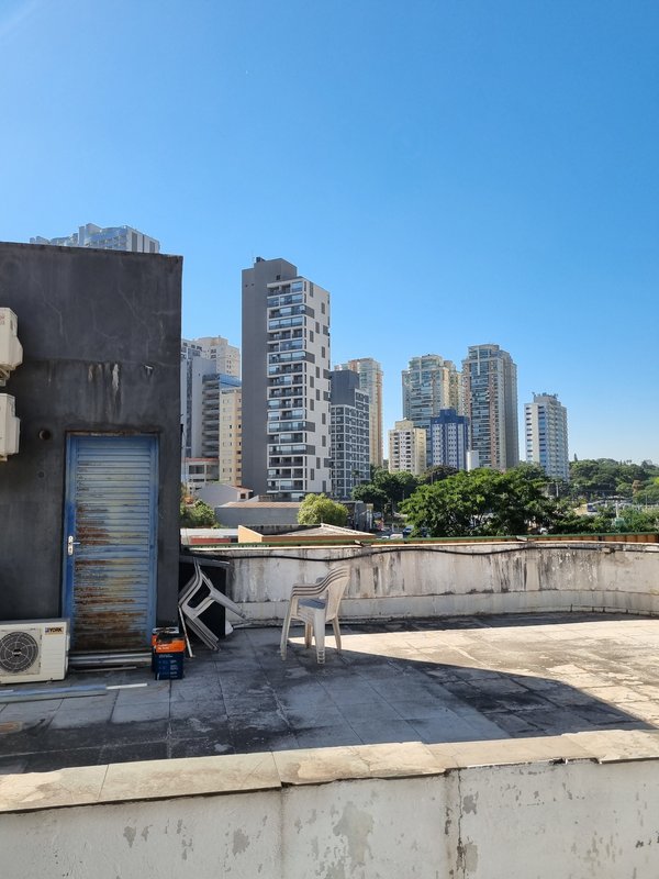 ALUGA-SE IMOVEL COMERCIAL - R$16k/mensal - 300 metros do metrô Brooklin + roof top!!!! Avenida Roque Petroni Júnior São Paulo - 