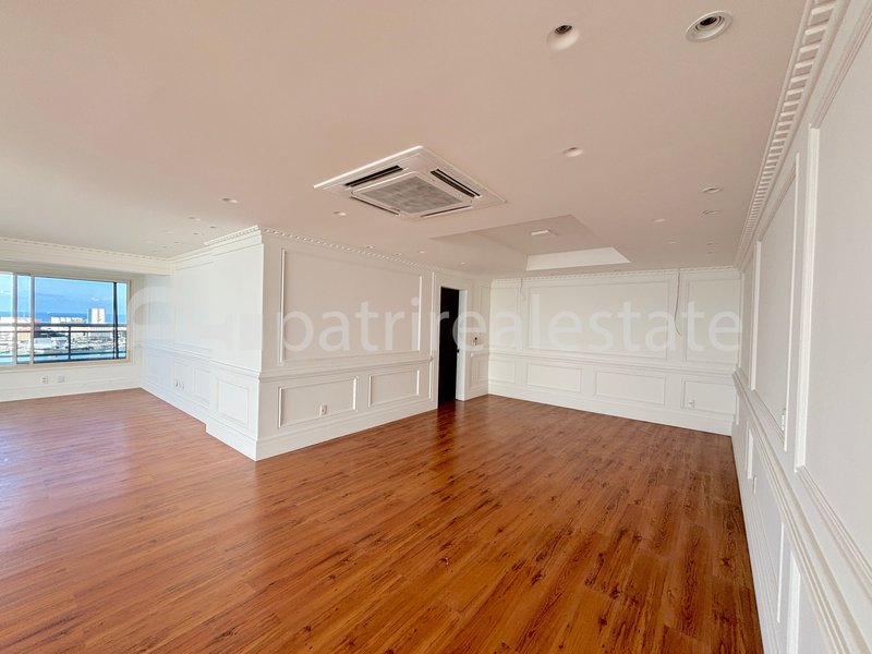Apartamento 290 m² com 4 Suítes 6 banheiros e 4 vagas. Beira Mar - Meireles - Fortaleza CE Avenida Beira Mar Fortaleza - 