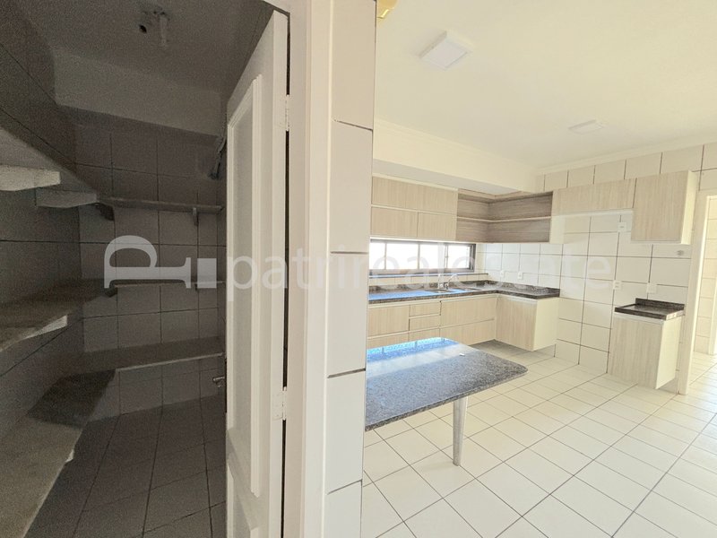 Apartamento 290 m² com 4 Suítes 6 banheiros e 4 vagas. Beira Mar - Meireles - Fortaleza CE Avenida Beira Mar Fortaleza - 