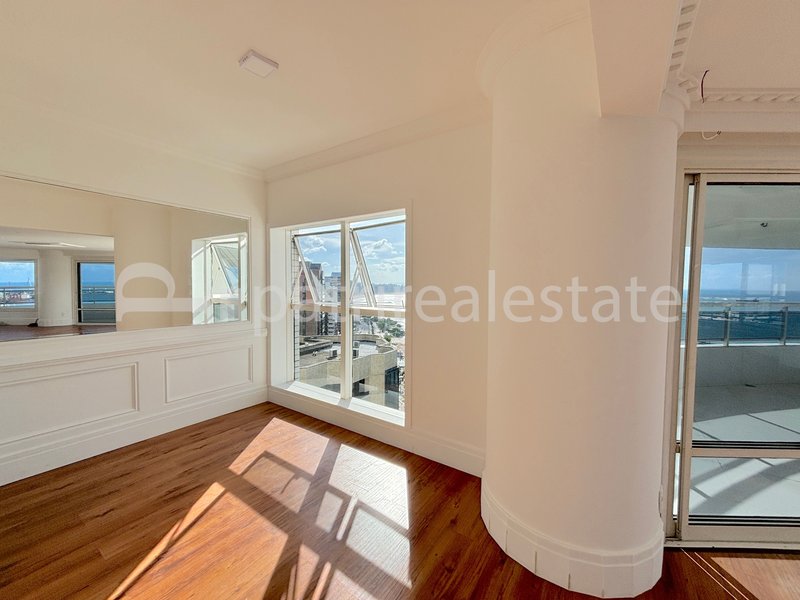 Apartamento 290 m² com 4 Suítes 6 banheiros e 4 vagas. Beira Mar - Meireles - Fortaleza CE Avenida Beira Mar Fortaleza - 