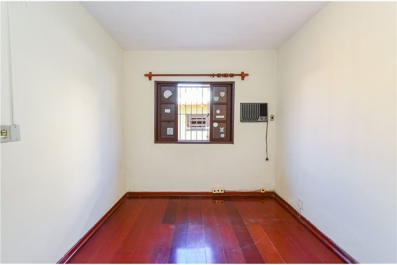 Casa CBVL 1642 601251051-21 3 dormitórios 170m² Viscente Leporace São Paulo - 