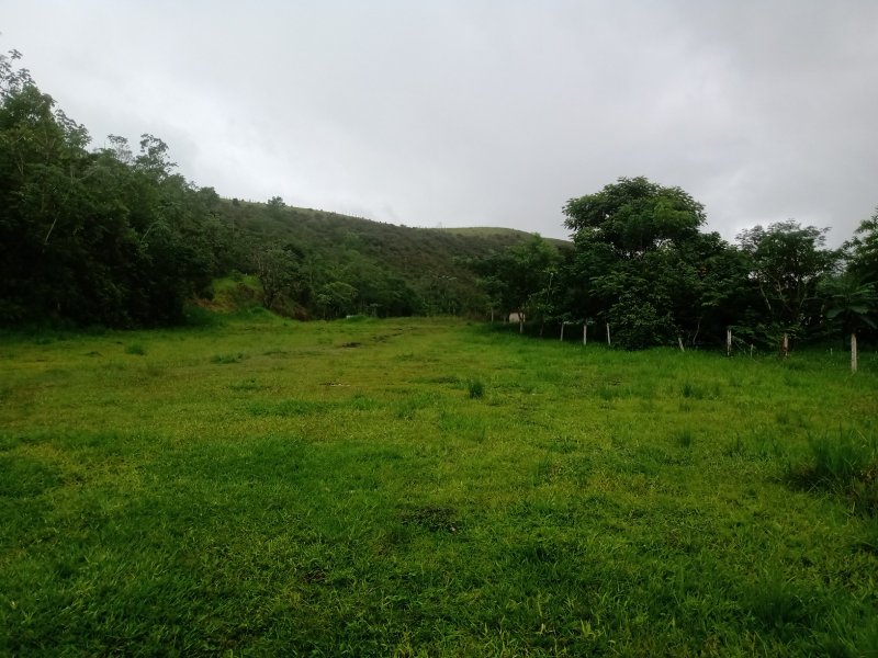 Sítio com 2 Hectares em São José dos Campos\ São Paulo - São José dos Campos - 