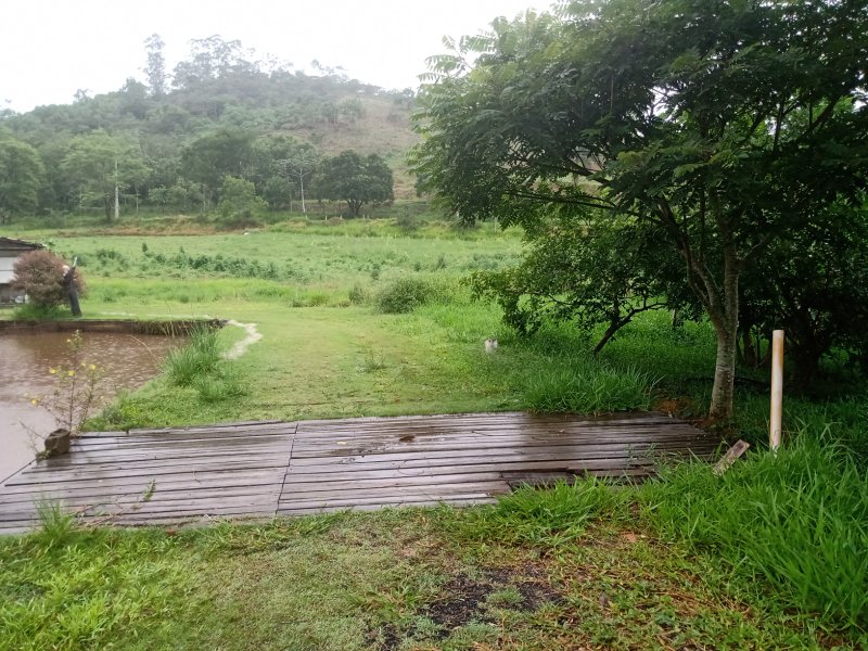 Sítio com 2 Hectares em São José dos Campos\ São Paulo - São José dos Campos - 