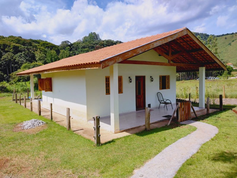 Chácara com 3.000 metros em Campos do Jordão\São Paulo - Campos do Jordão - 