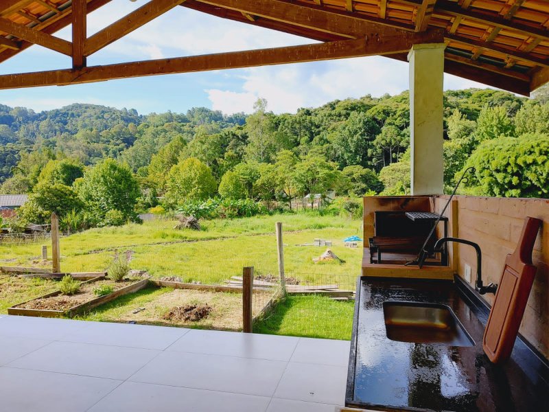 Chácara com 3.000 metros em Campos do Jordão\São Paulo - Campos do Jordão - 