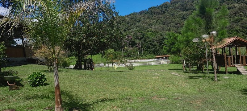 Sítio com 5 Hectares em Natividade da Serra\São Paulo - NATIVIDADE DA SERRA - 