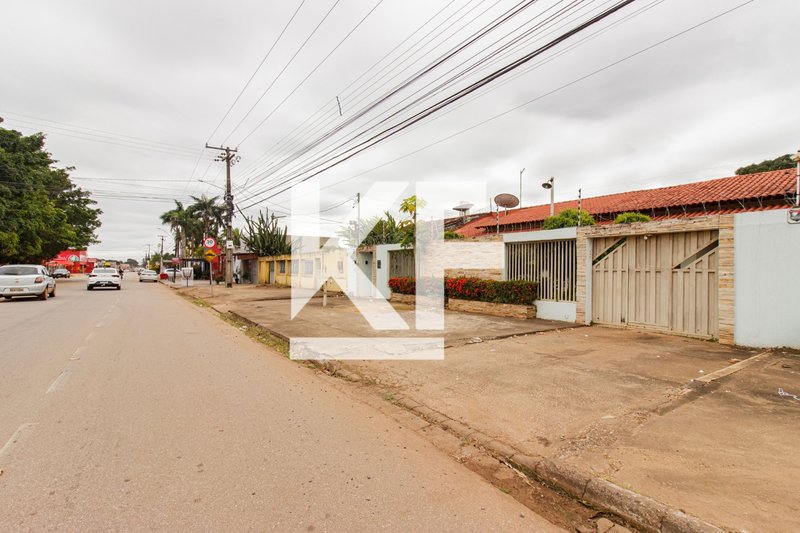 Casa Com 3 Quartos, Piscina E Em Uma Localização Excelente Avenida Prefeito Chiquilito Erse Porto Velho - 