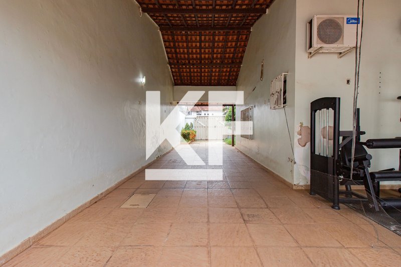 Casa Com 3 Quartos, Piscina E Em Uma Localização Excelente Avenida Prefeito Chiquilito Erse Porto Velho - 