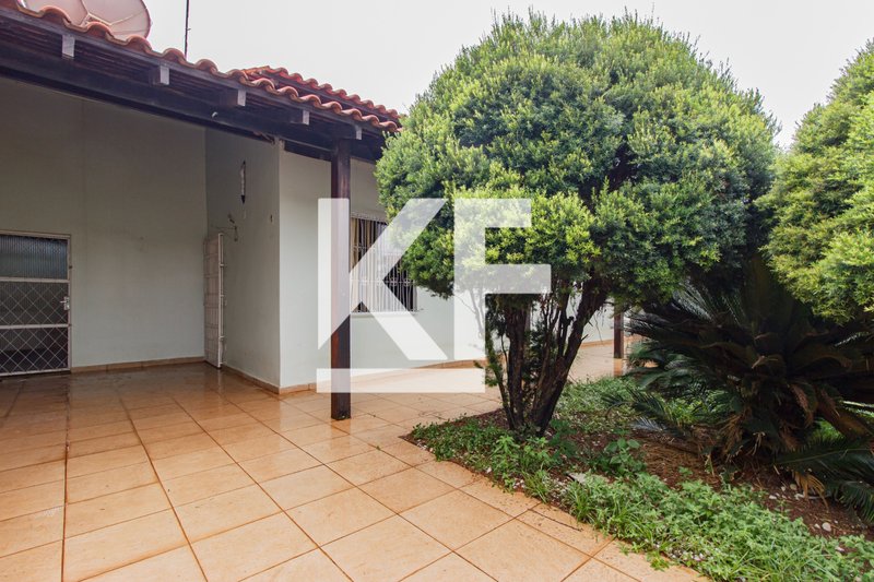 Casa Com 3 Quartos, Piscina E Em Uma Localização Excelente Avenida Prefeito Chiquilito Erse Porto Velho - 