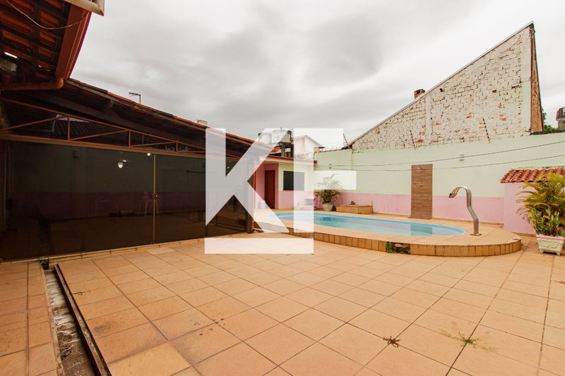 Casa Com 3 Quartos, Piscina E Em Uma Localização Excelente Avenida Prefeito Chiquilito Erse Porto Velho - 