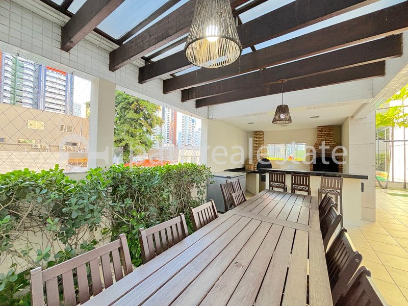 Apartamento 140 m² com 3 Suítes 4 banheiros e 3 vagas. R$ 1.790.000. Meireles Fortaleza CE Rua Barbosa de Freitas Fortaleza - 