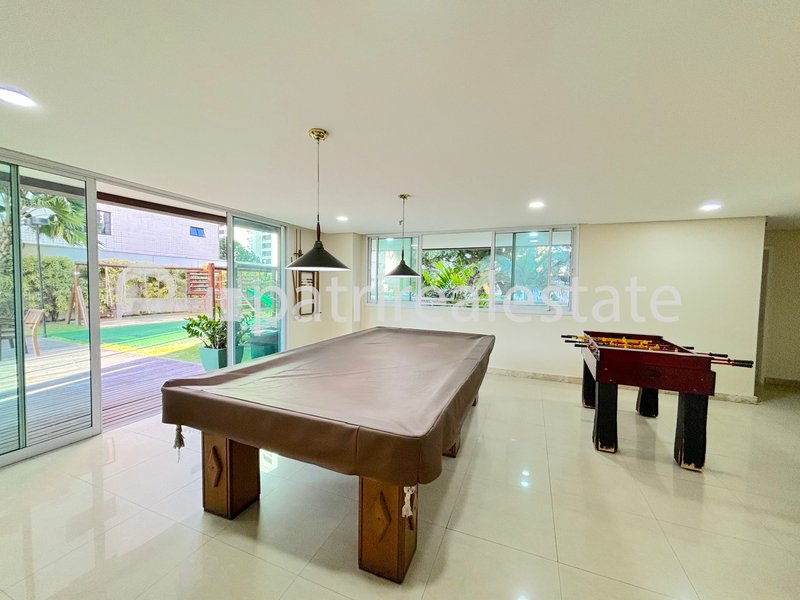 Apartamento 140 m² com 3 Suítes 4 banheiros e 3 vagas. R$ 1.790.000. Meireles Fortaleza CE Rua Barbosa de Freitas Fortaleza - 