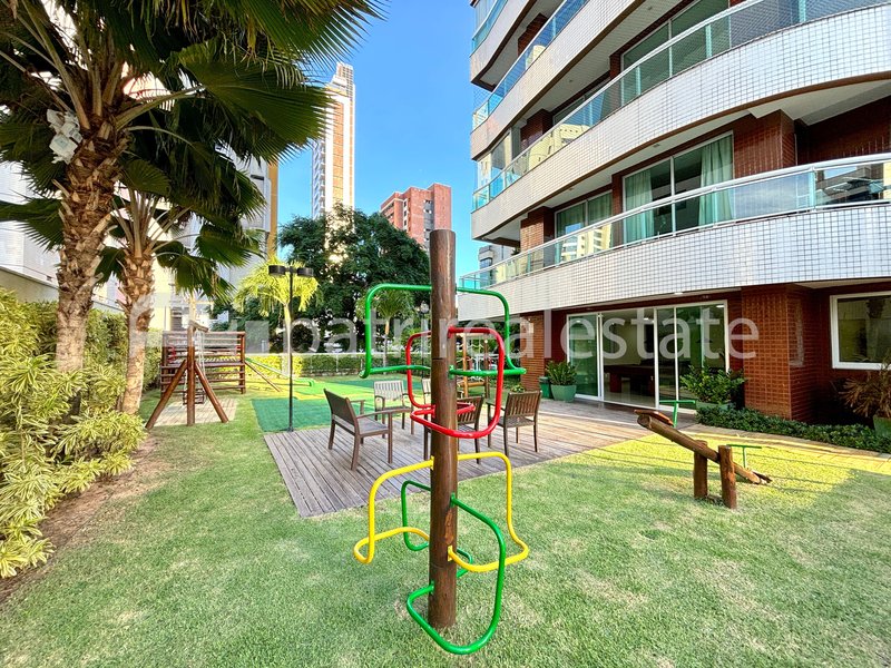 Apartamento 140 m² com 3 Suítes 4 banheiros e 3 vagas. R$ 1.790.000. Meireles Fortaleza CE Rua Barbosa de Freitas Fortaleza - 