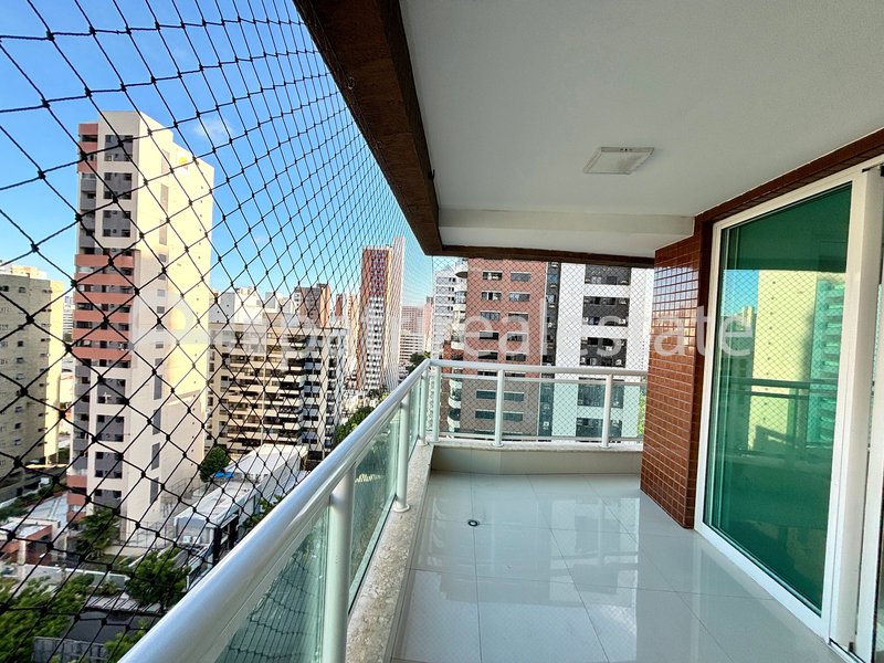 Apartamento 140 m² com 3 Suítes 4 banheiros e 3 vagas. R$ 1.790.000. Meireles Fortaleza CE Rua Barbosa de Freitas Fortaleza - 