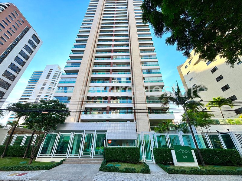 Apartamento 140 m² com 3 Suítes 4 banheiros e 3 vagas. R$ 1.790.000. Meireles Fortaleza CE Rua Barbosa de Freitas Fortaleza - 