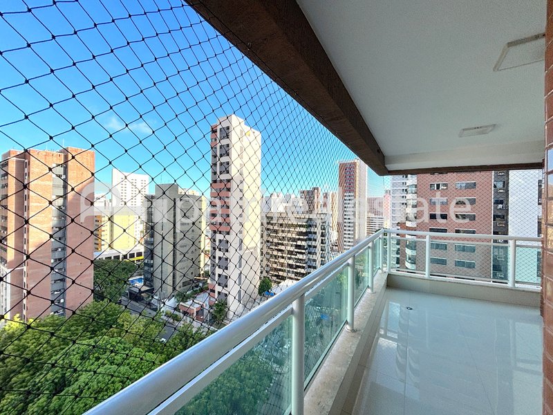 Apartamento 140 m² com 3 Suítes 4 banheiros e 3 vagas. R$ 1.790.000. Meireles Fortaleza CE Rua Barbosa de Freitas Fortaleza - 