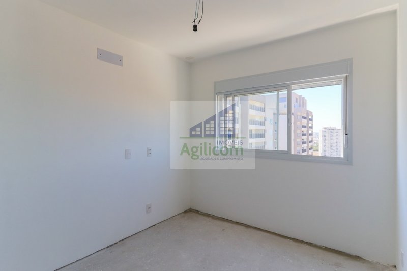 APARTAMENTO À VENDA EM SANTO AMARO COM 3 DORMITÓRIOS Rua Bento Branco de Andrade Filho São Paulo - 