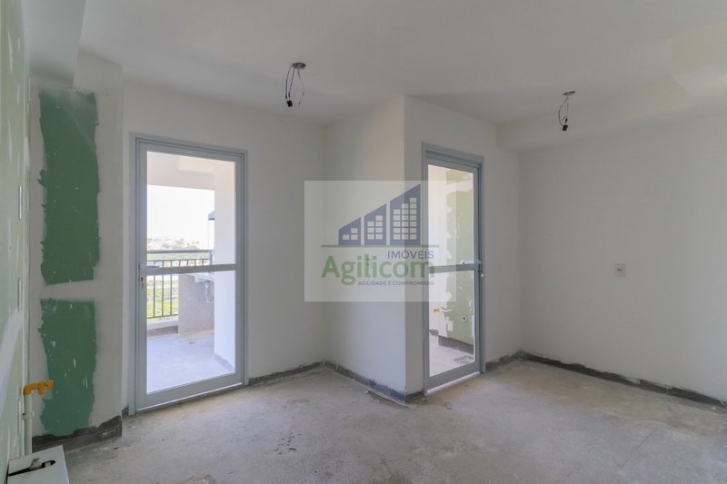 APARTAMENTO À VENDA EM SANTO AMARO COM 3 DORMITÓRIOS Rua Bento Branco de Andrade Filho São Paulo - 