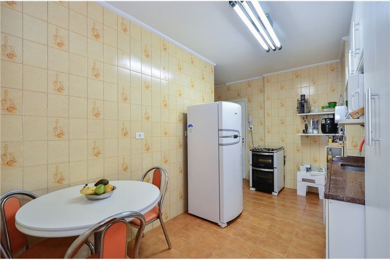 Apartamento em Pinheiros com 3 dormitórios 130m² Mourato Coelho São Paulo - 