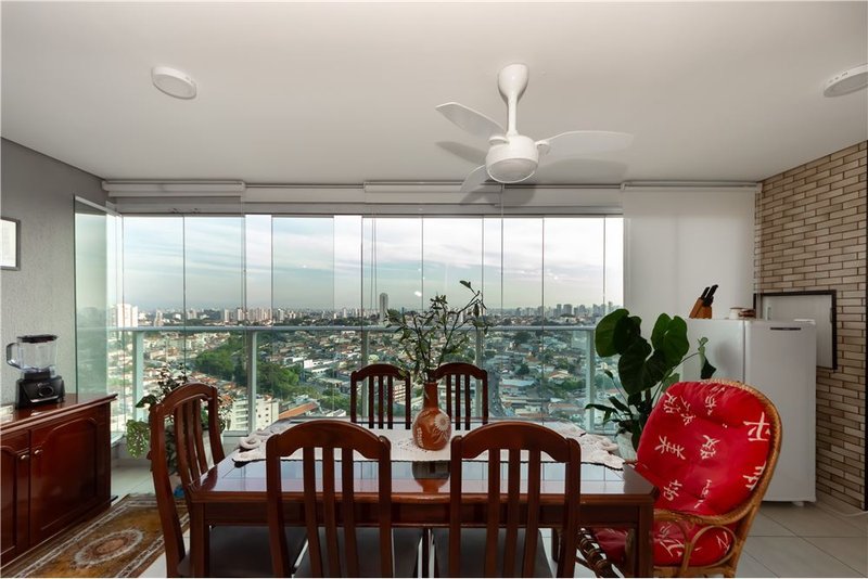 Apartamento com 3 suítes 107m² Xavier da Silveira São Paulo - 