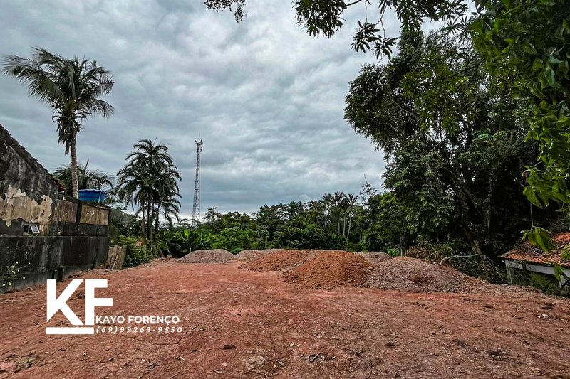 Lote/Terreno com 2361m² Perto do Centro de Porto Velho Estrada Santo Antônio Porto Velho - 