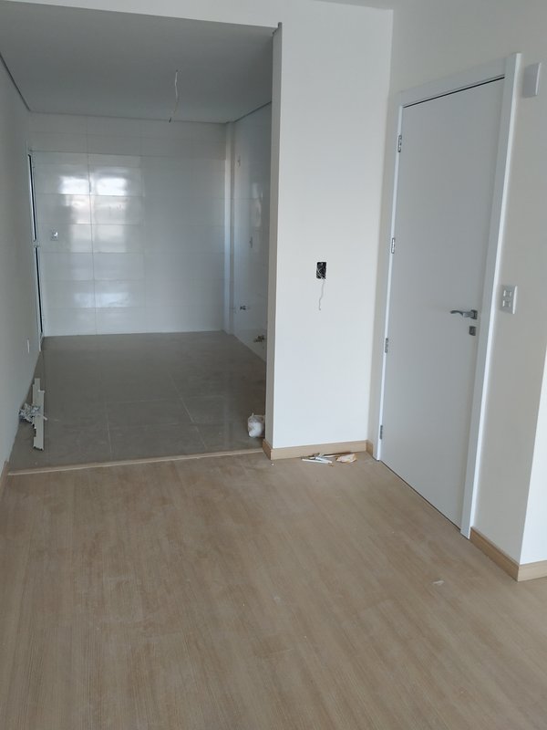 Apartamento novo 3 dormitórios,1 suíte, sacadão com churrasqueira, calefator, garagem Rua Professor Doutor Araújo Pelotas - 